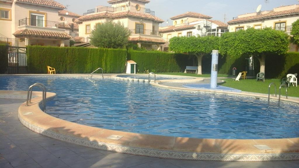 Holiday Home Torre De Pisa Torrevieja Zewnętrze zdjęcie